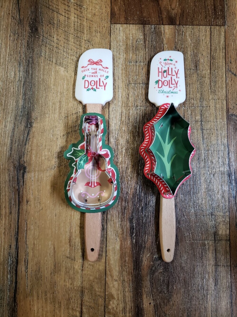 Dolly Holiday Spatula Set - Green & White Christmas Kitchen Tools